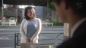 Chồng yêu yếu không làm lên đỉnh, người vợ lên mạng tìm trai trẻ đụ khỏe